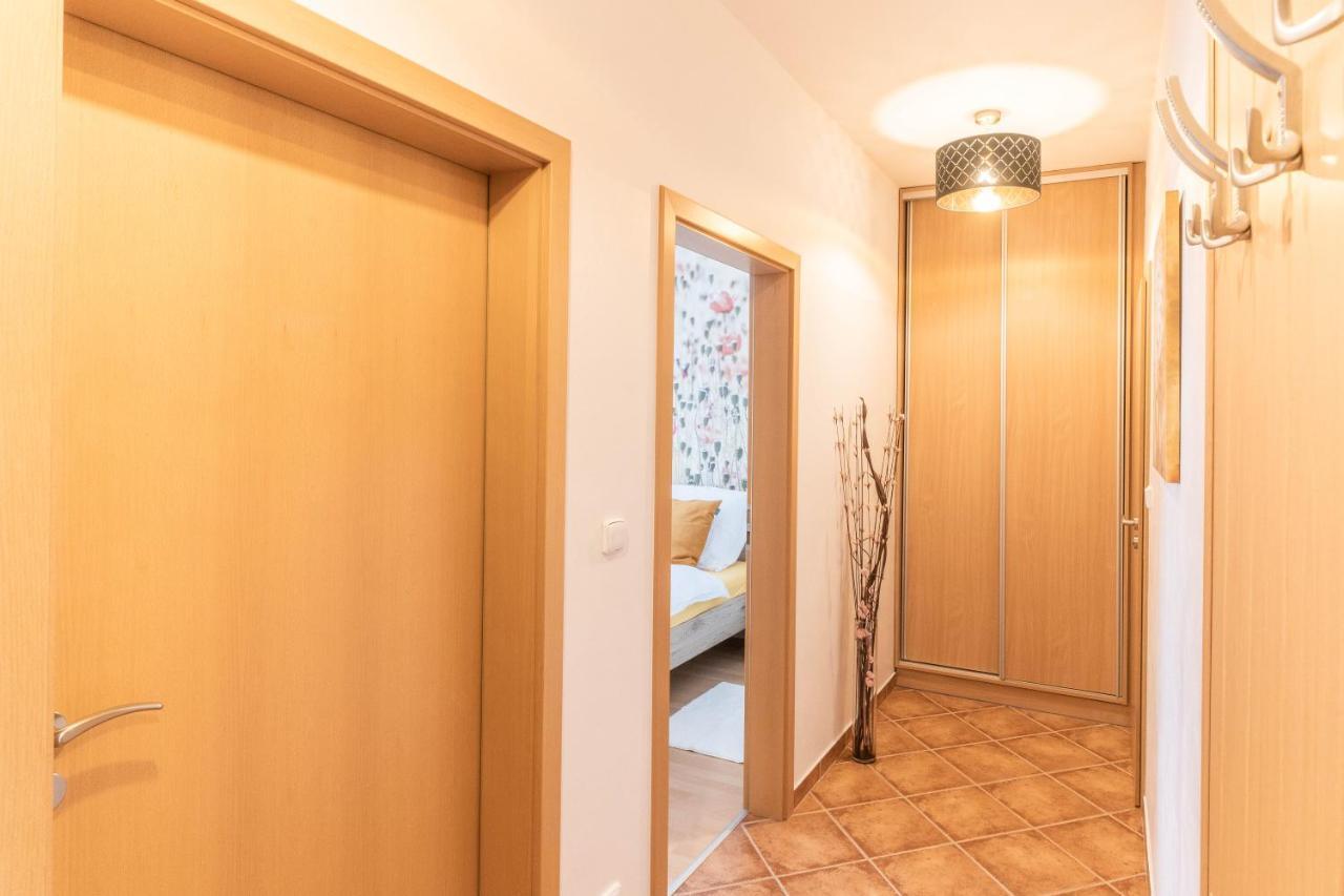 Apartman Lipa Liberec Eksteriør bilde