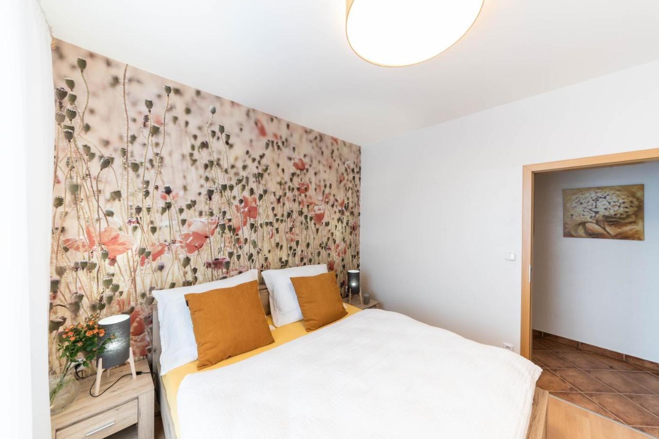 Apartman Lipa Liberec Eksteriør bilde